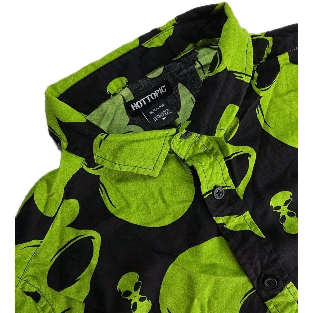 Hot Topic Shirt Men's Sz MEDIUM Black GREEN Skeleton Skull AOP Goth Punk